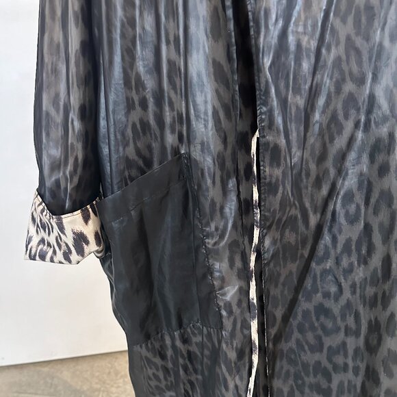Ivan Grundahl Reversible Leopard & Black Raincoat – Oversized Avant‑Garde Coat - Picture 5 of 7